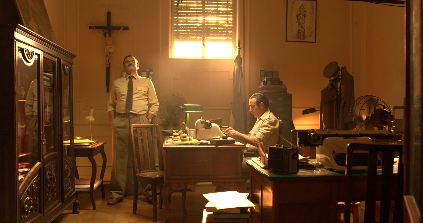 HISTORIAS BREVES 16, varios directores